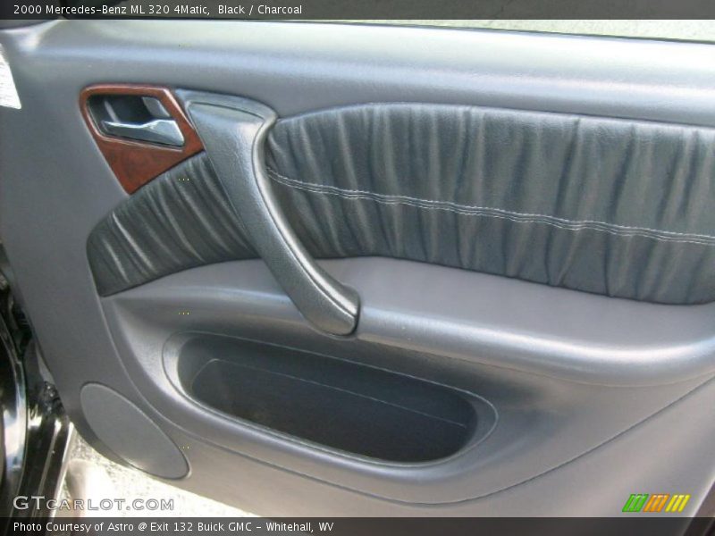 Black / Charcoal 2000 Mercedes-Benz ML 320 4Matic