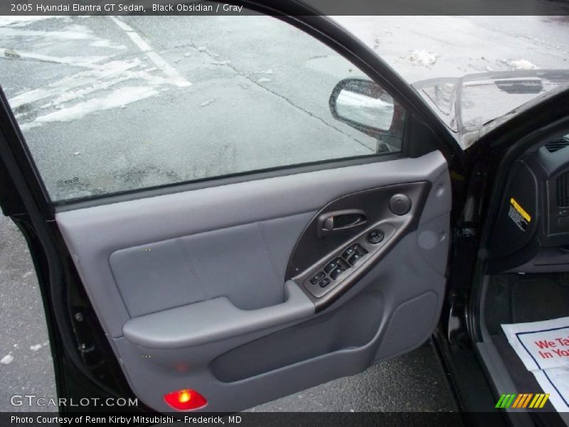 Black Obsidian / Gray 2005 Hyundai Elantra GT Sedan