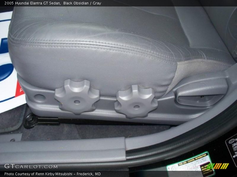 Black Obsidian / Gray 2005 Hyundai Elantra GT Sedan