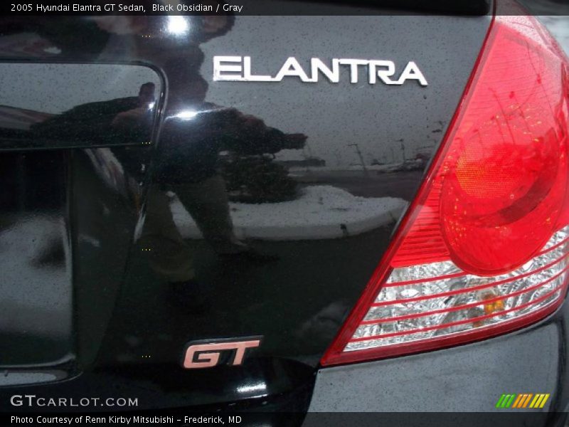 Black Obsidian / Gray 2005 Hyundai Elantra GT Sedan