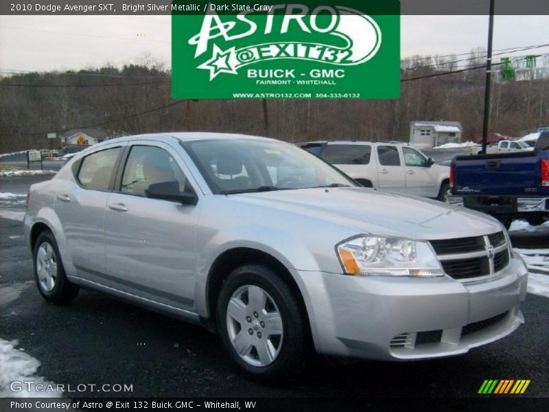 Bright Silver Metallic / Dark Slate Gray 2010 Dodge Avenger SXT