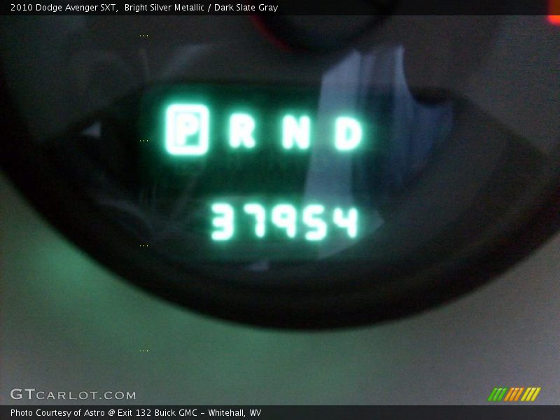 Bright Silver Metallic / Dark Slate Gray 2010 Dodge Avenger SXT