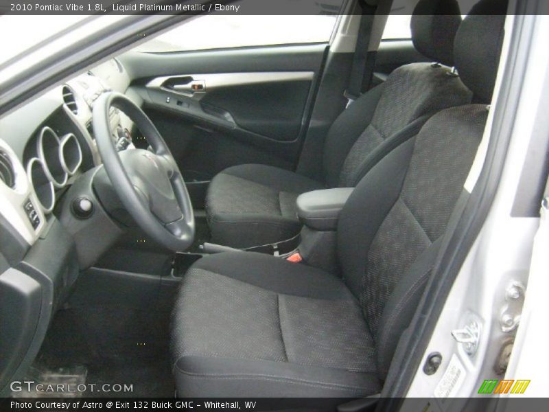 Liquid Platinum Metallic / Ebony 2010 Pontiac Vibe 1.8L