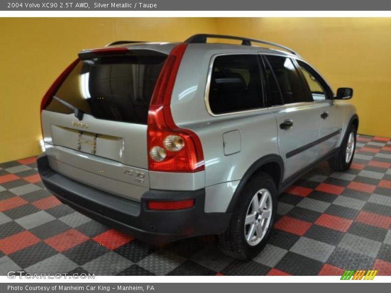 Silver Metallic / Taupe 2004 Volvo XC90 2.5T AWD