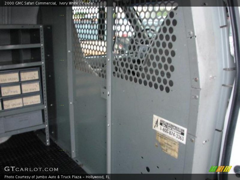 Ivory White / Pewter 2000 GMC Safari Commercial