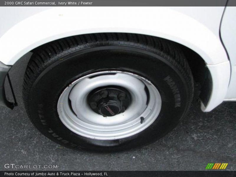 Ivory White / Pewter 2000 GMC Safari Commercial