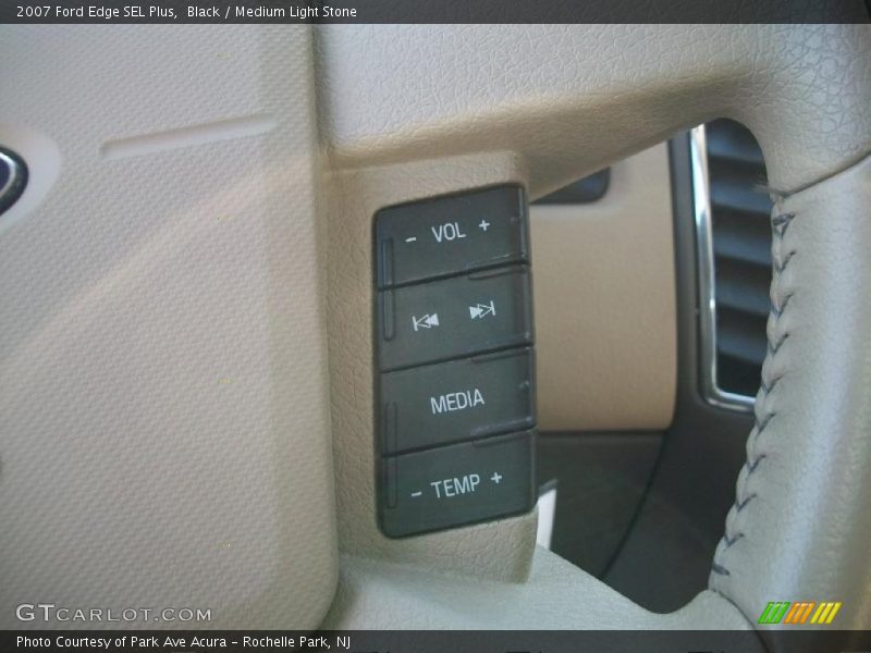 Black / Medium Light Stone 2007 Ford Edge SEL Plus