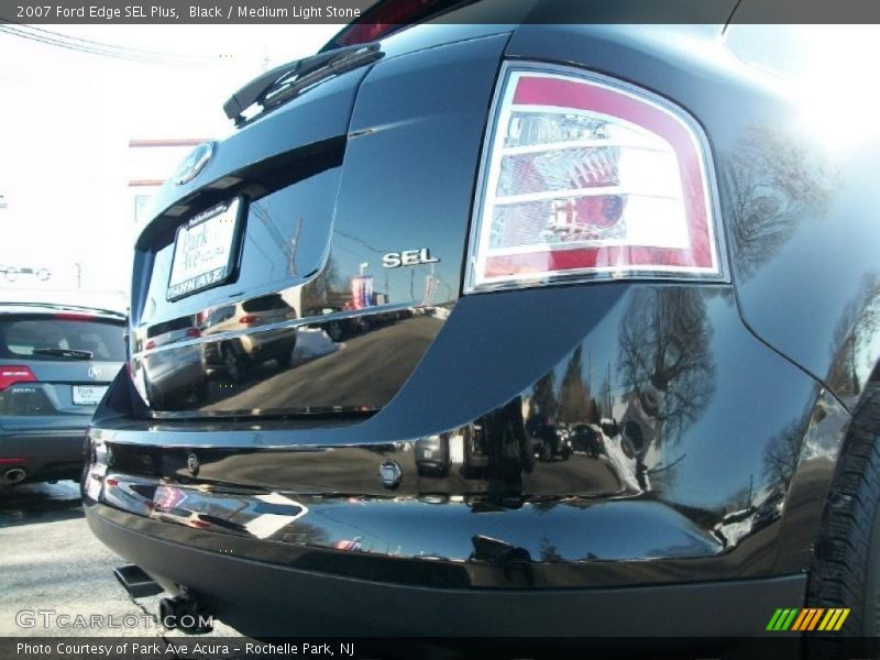Black / Medium Light Stone 2007 Ford Edge SEL Plus