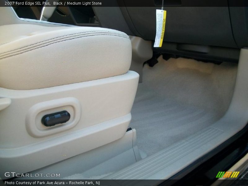 Black / Medium Light Stone 2007 Ford Edge SEL Plus