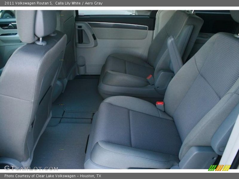 Calla Lily White / Aero Gray 2011 Volkswagen Routan S
