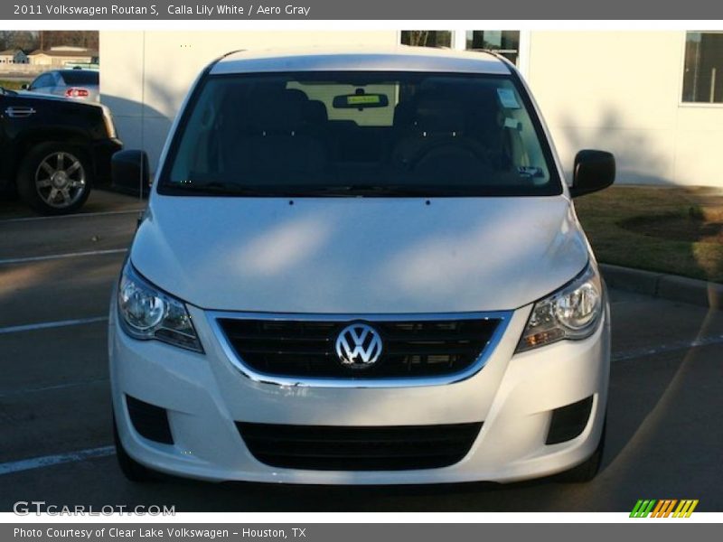 Calla Lily White / Aero Gray 2011 Volkswagen Routan S