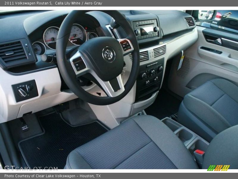 Calla Lily White / Aero Gray 2011 Volkswagen Routan S