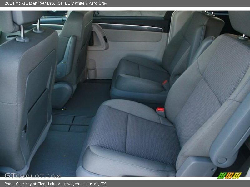 Calla Lily White / Aero Gray 2011 Volkswagen Routan S