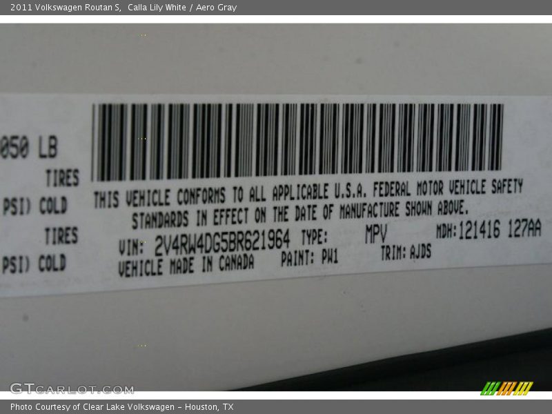 Calla Lily White / Aero Gray 2011 Volkswagen Routan S