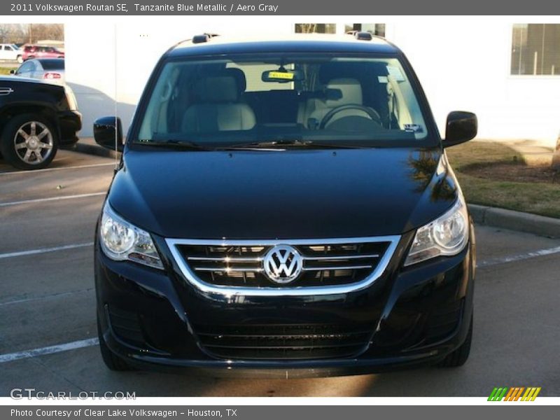 Tanzanite Blue Metallic / Aero Gray 2011 Volkswagen Routan SE