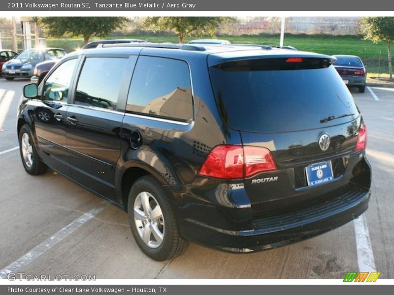 Tanzanite Blue Metallic / Aero Gray 2011 Volkswagen Routan SE