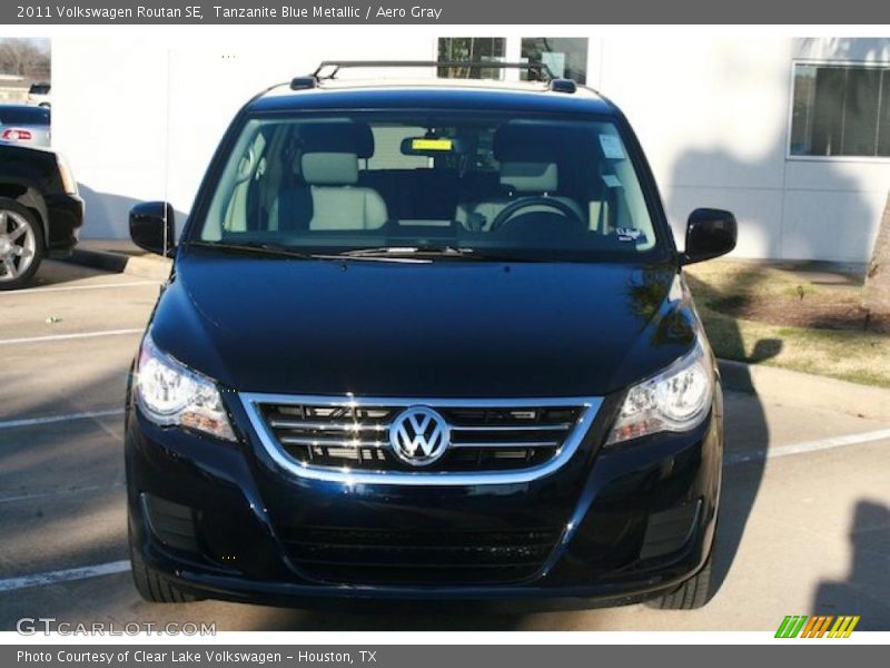 Tanzanite Blue Metallic / Aero Gray 2011 Volkswagen Routan SE