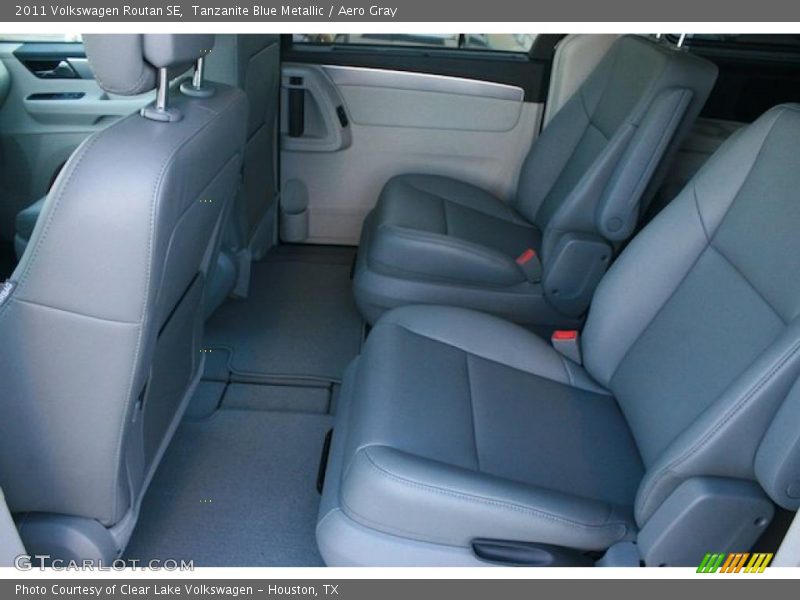 Tanzanite Blue Metallic / Aero Gray 2011 Volkswagen Routan SE
