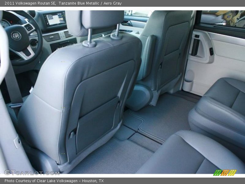 Tanzanite Blue Metallic / Aero Gray 2011 Volkswagen Routan SE