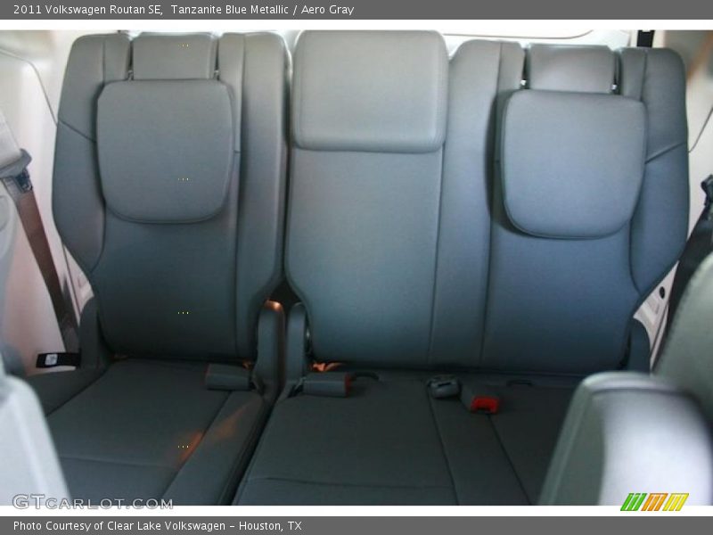 Tanzanite Blue Metallic / Aero Gray 2011 Volkswagen Routan SE