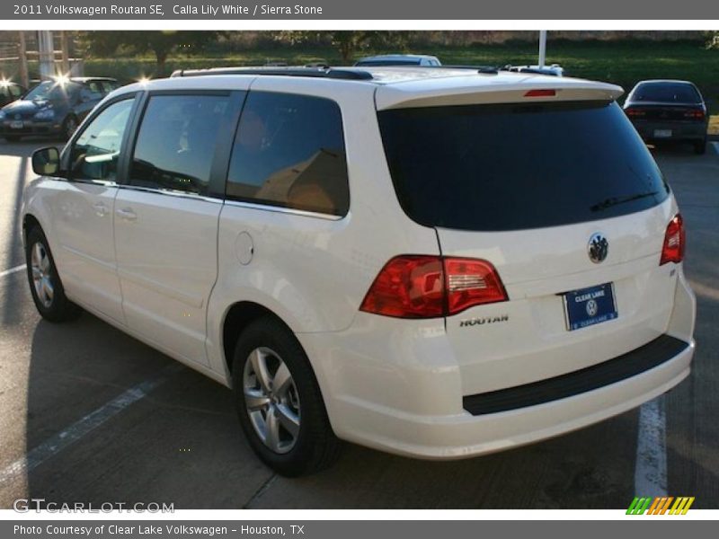 Calla Lily White / Sierra Stone 2011 Volkswagen Routan SE