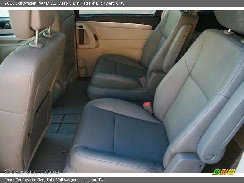 Deep Claret Red Metallic / Aero Gray 2011 Volkswagen Routan SE