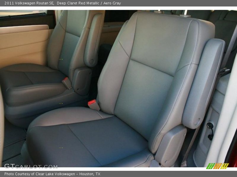 Deep Claret Red Metallic / Aero Gray 2011 Volkswagen Routan SE