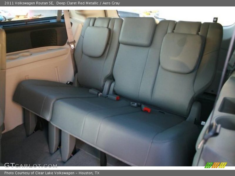 Deep Claret Red Metallic / Aero Gray 2011 Volkswagen Routan SE