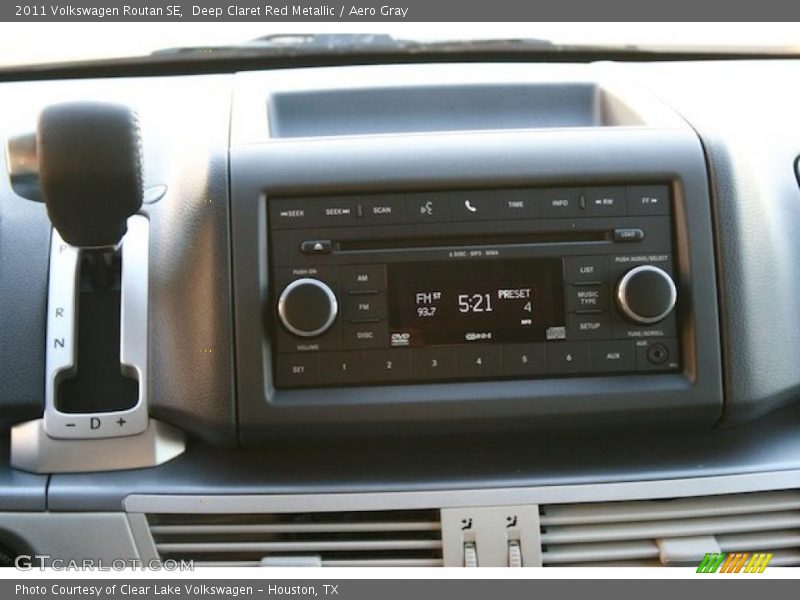 Deep Claret Red Metallic / Aero Gray 2011 Volkswagen Routan SE