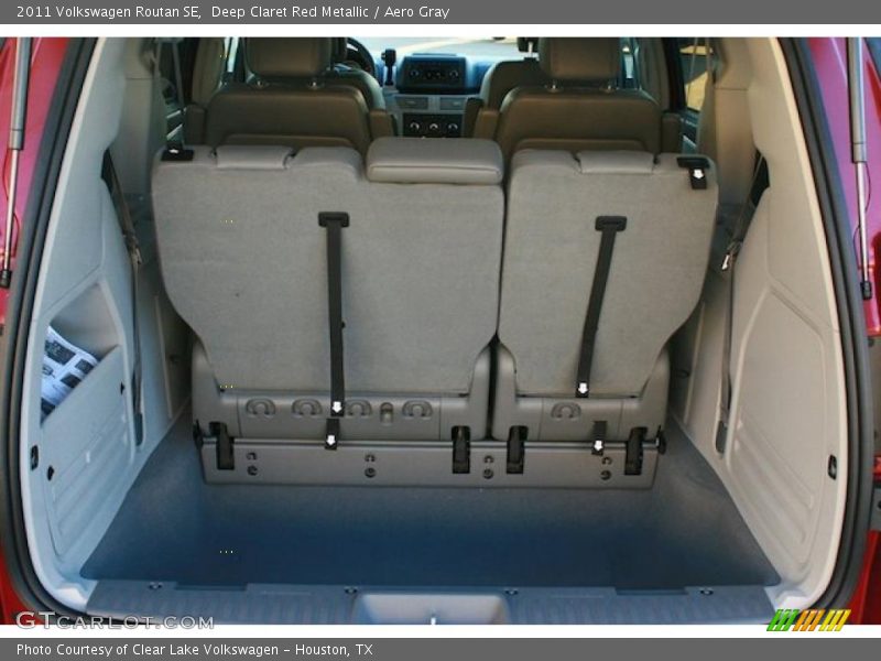 Deep Claret Red Metallic / Aero Gray 2011 Volkswagen Routan SE