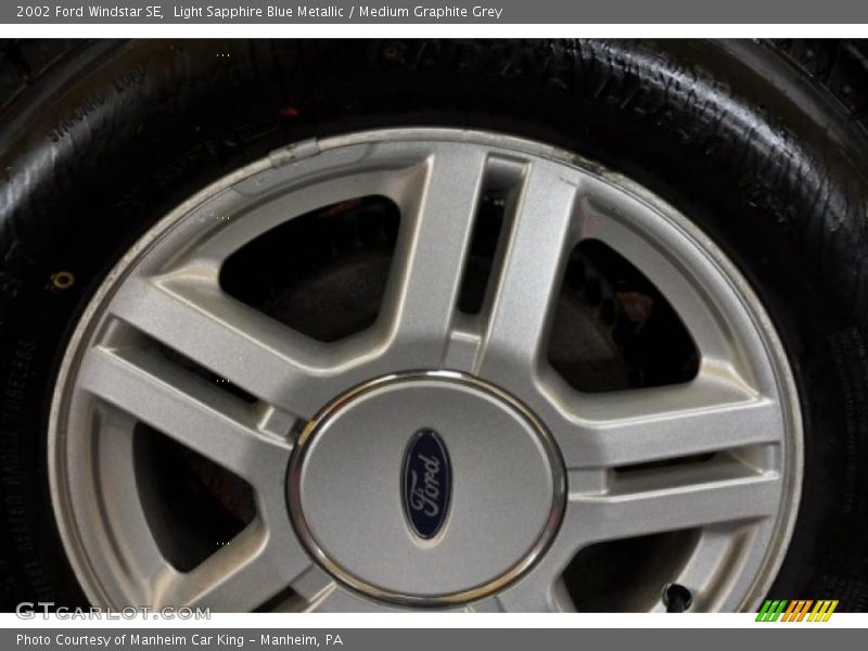 Light Sapphire Blue Metallic / Medium Graphite Grey 2002 Ford Windstar SE