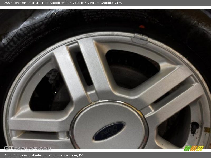 Light Sapphire Blue Metallic / Medium Graphite Grey 2002 Ford Windstar SE
