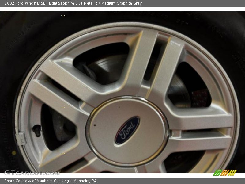Light Sapphire Blue Metallic / Medium Graphite Grey 2002 Ford Windstar SE