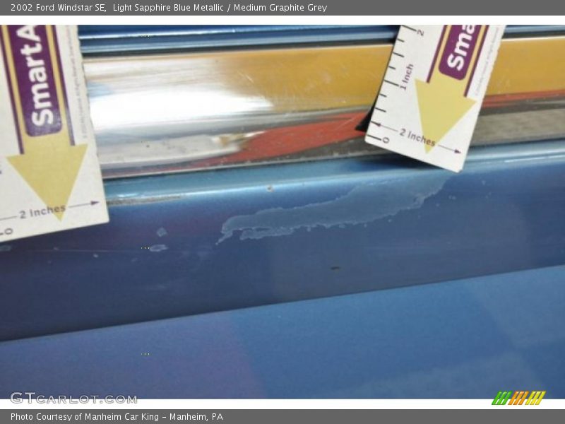 Light Sapphire Blue Metallic / Medium Graphite Grey 2002 Ford Windstar SE