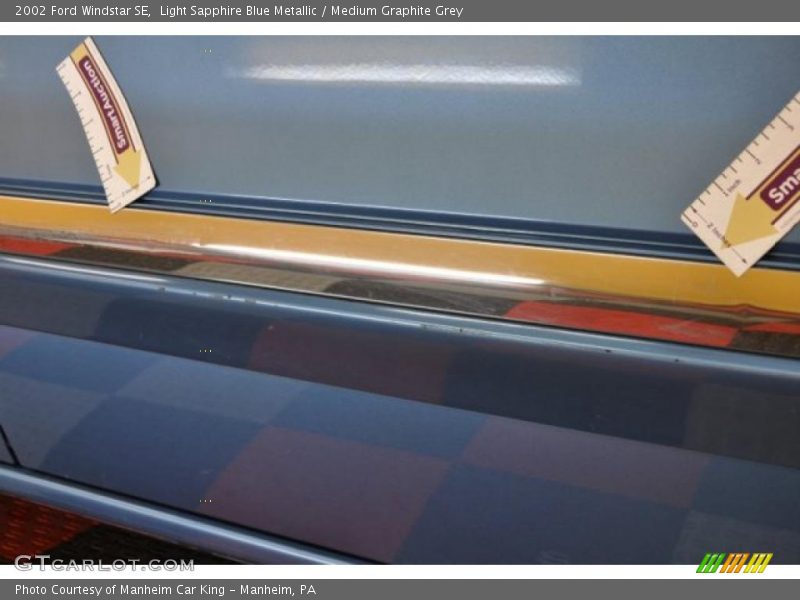 Light Sapphire Blue Metallic / Medium Graphite Grey 2002 Ford Windstar SE