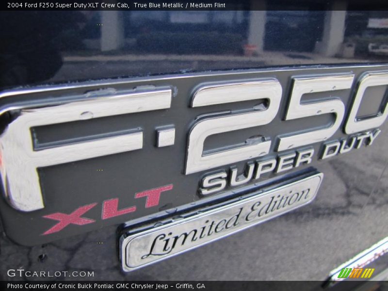 True Blue Metallic / Medium Flint 2004 Ford F250 Super Duty XLT Crew Cab