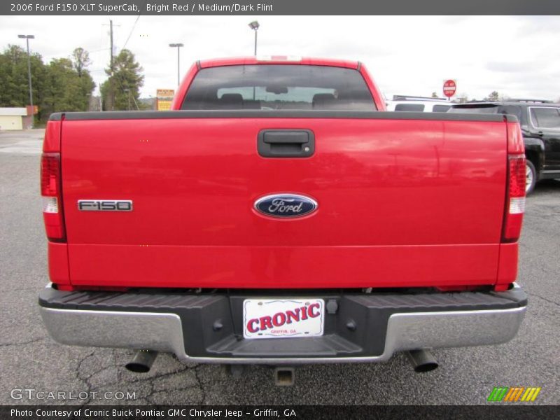 Bright Red / Medium/Dark Flint 2006 Ford F150 XLT SuperCab
