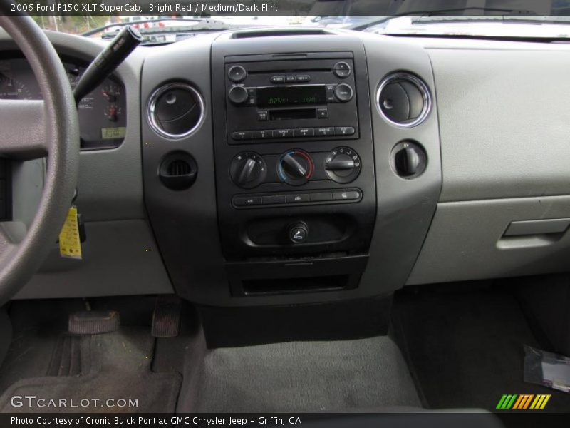 Bright Red / Medium/Dark Flint 2006 Ford F150 XLT SuperCab