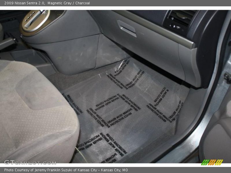 Magnetic Gray / Charcoal 2009 Nissan Sentra 2.0