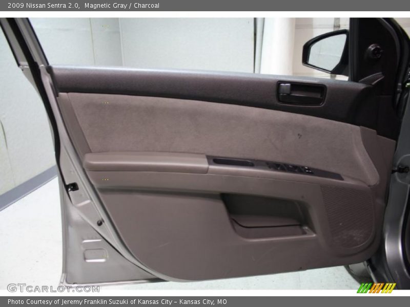 Magnetic Gray / Charcoal 2009 Nissan Sentra 2.0