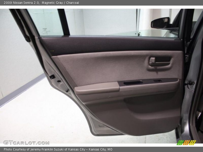 Magnetic Gray / Charcoal 2009 Nissan Sentra 2.0