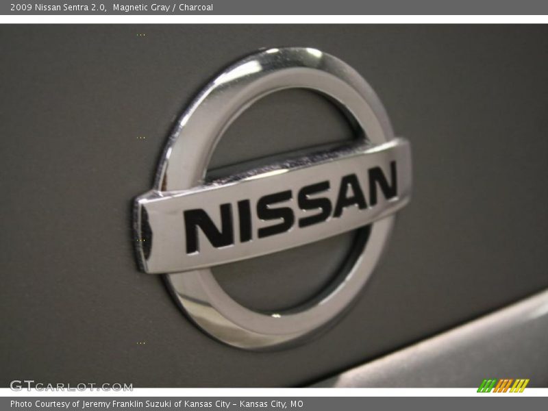 Magnetic Gray / Charcoal 2009 Nissan Sentra 2.0