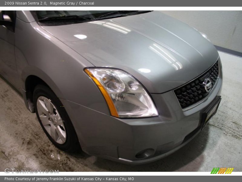 Magnetic Gray / Charcoal 2009 Nissan Sentra 2.0