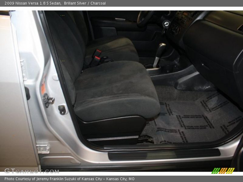 Brillant Silver / Charcoal 2009 Nissan Versa 1.8 S Sedan