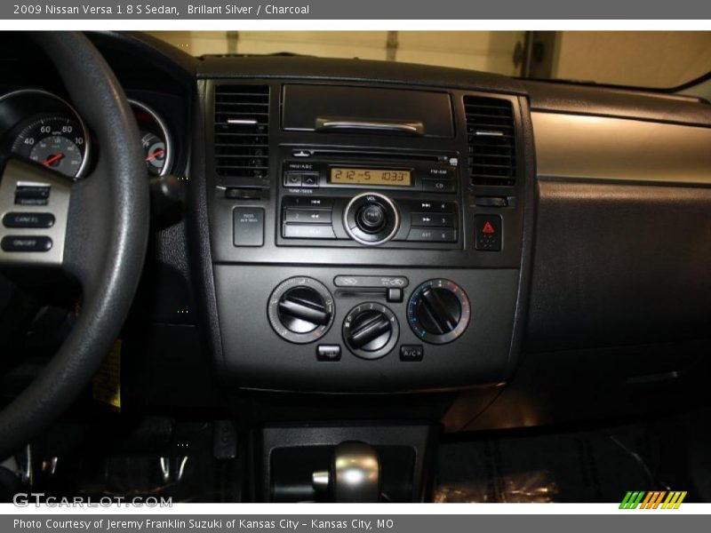 Brillant Silver / Charcoal 2009 Nissan Versa 1.8 S Sedan