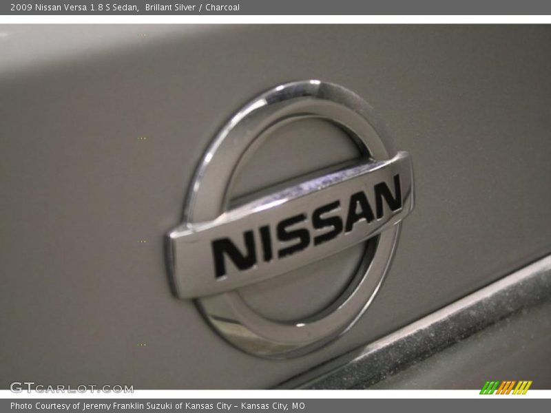 Brillant Silver / Charcoal 2009 Nissan Versa 1.8 S Sedan