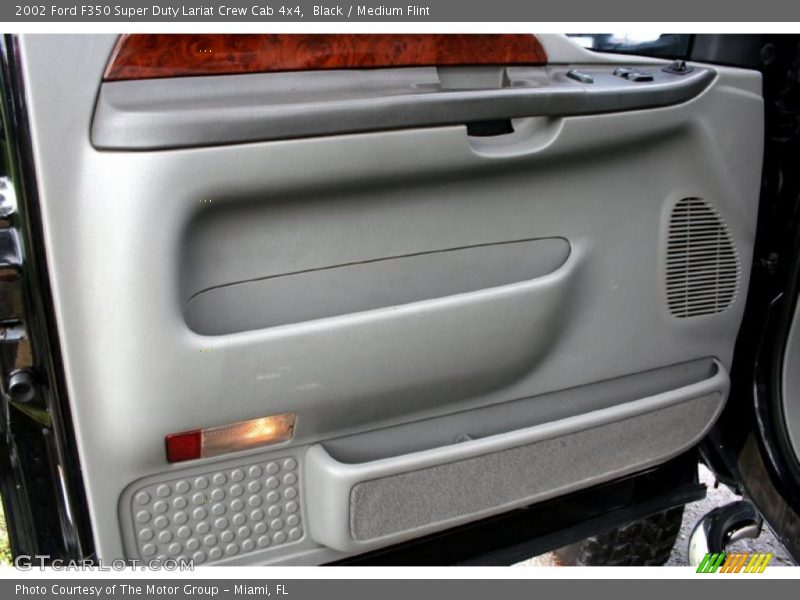 Black / Medium Flint 2002 Ford F350 Super Duty Lariat Crew Cab 4x4