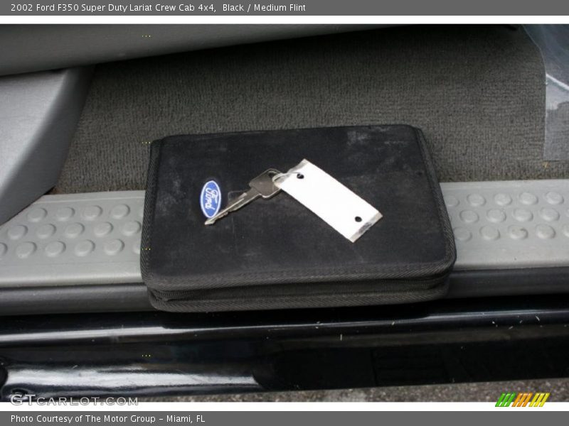 Black / Medium Flint 2002 Ford F350 Super Duty Lariat Crew Cab 4x4