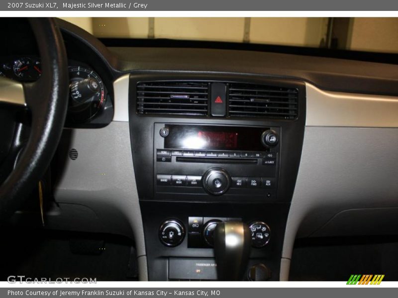 Majestic Silver Metallic / Grey 2007 Suzuki XL7