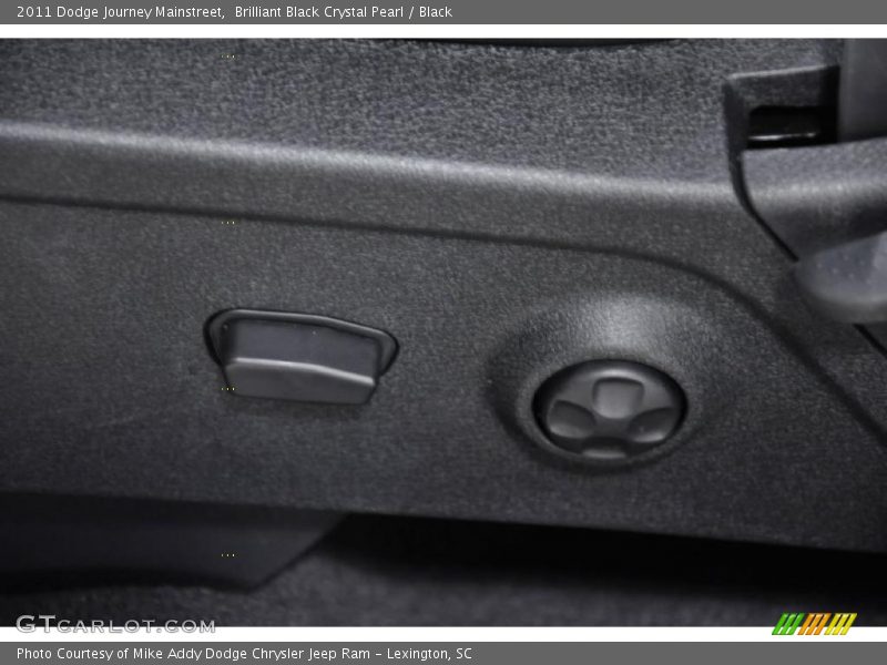 Brilliant Black Crystal Pearl / Black 2011 Dodge Journey Mainstreet